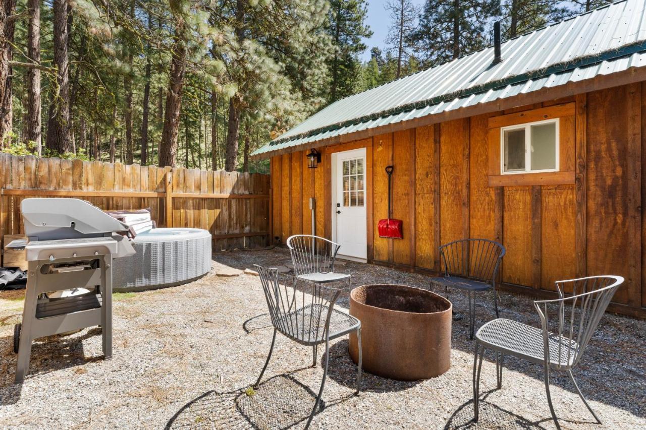 Echo Valley Resort + Cabins Manson Luaran gambar