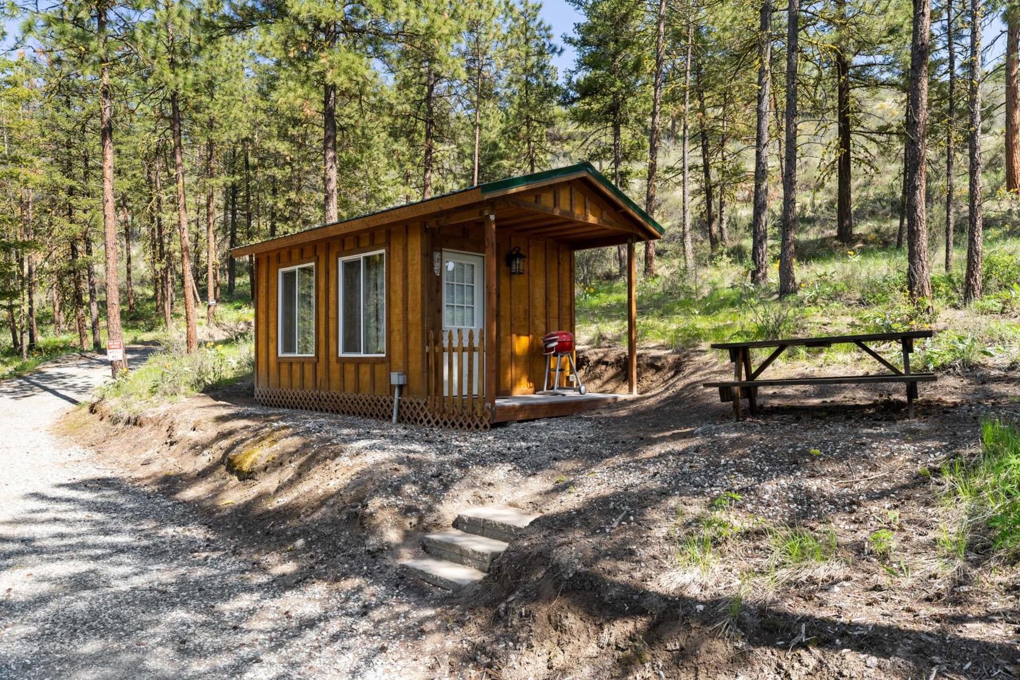 Echo Valley Resort + Cabins Manson Luaran gambar