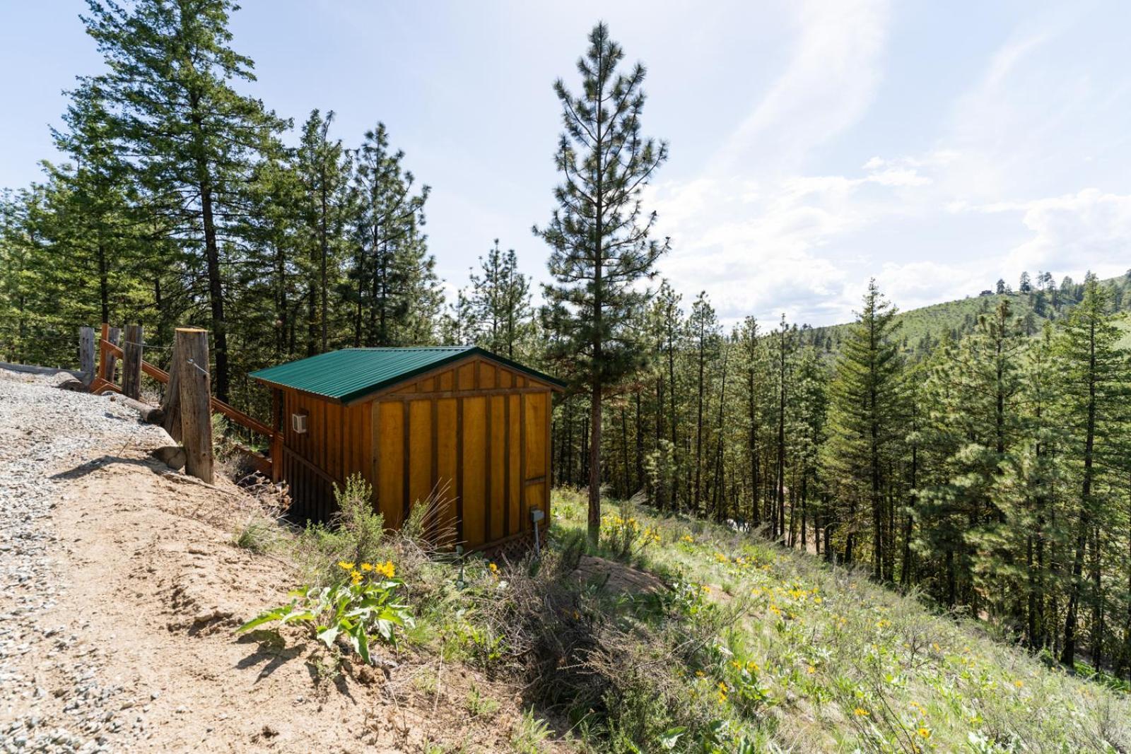 Echo Valley Resort + Cabins Manson Luaran gambar