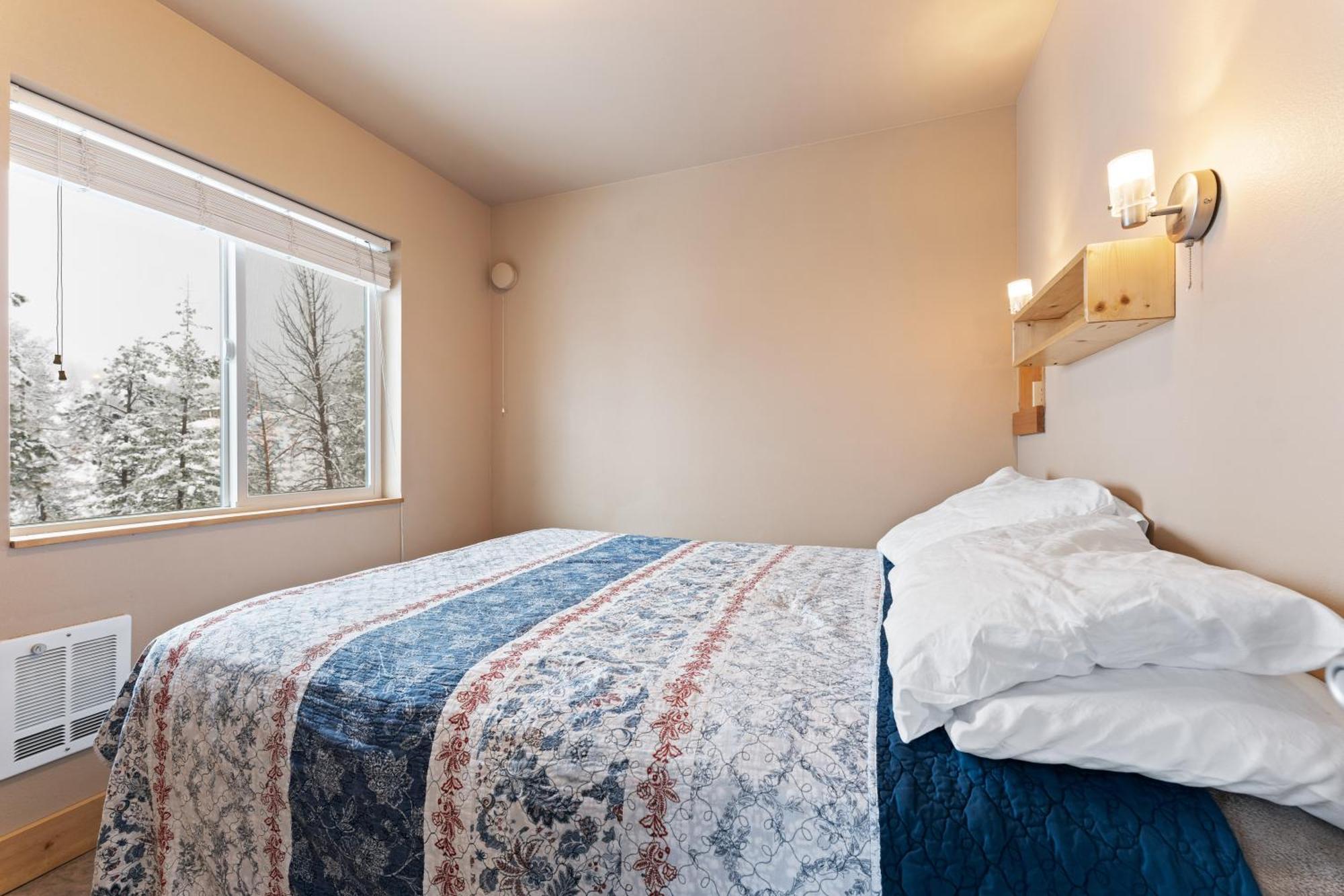 Echo Valley Resort + Cabins Manson Luaran gambar