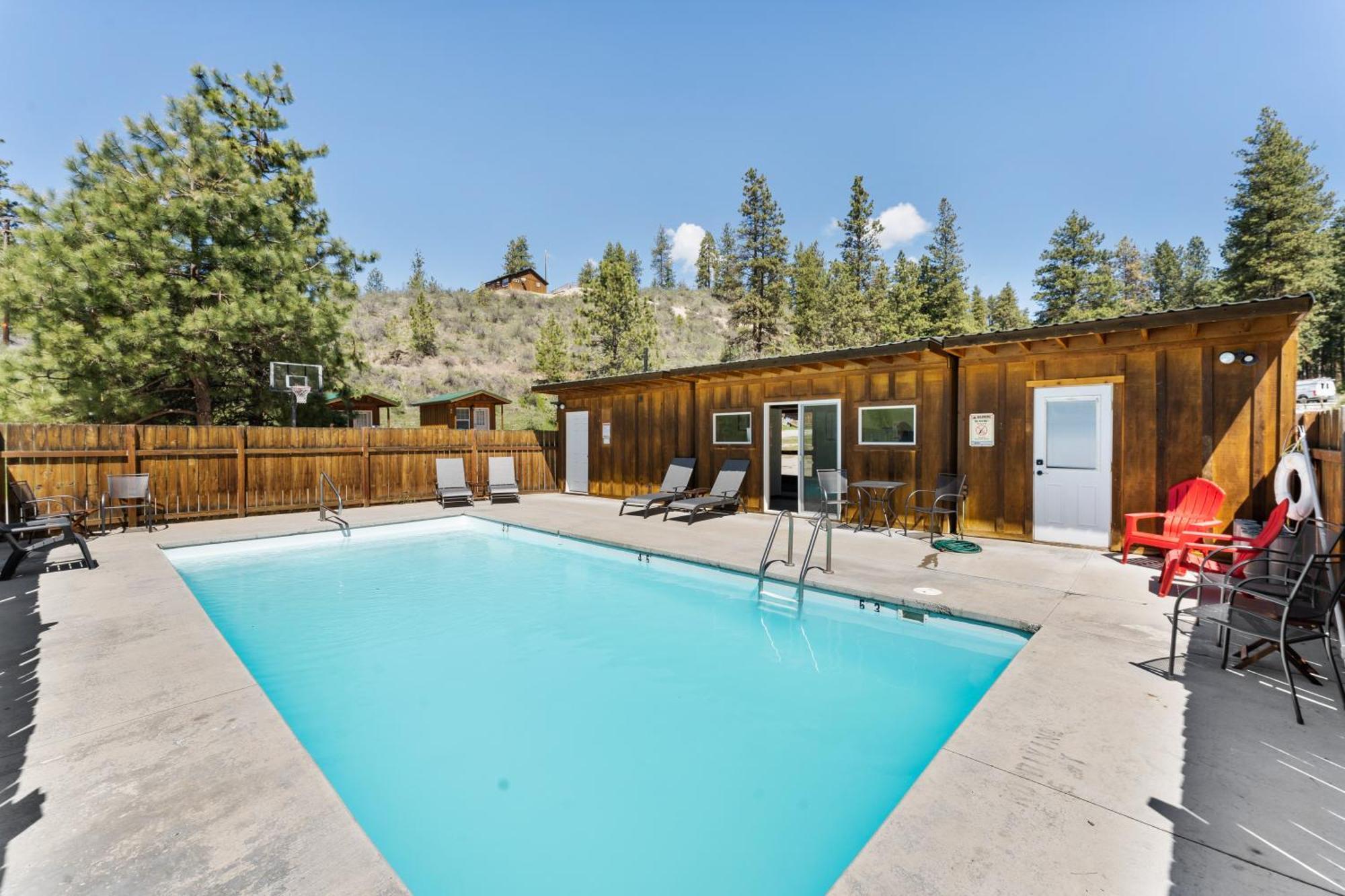 Echo Valley Resort + Cabins Manson Luaran gambar